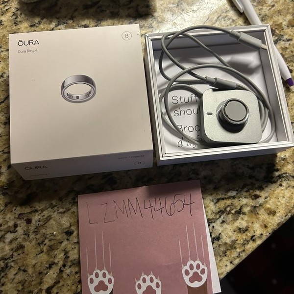 Oura Ring Gen 4 - Silver, Size 8