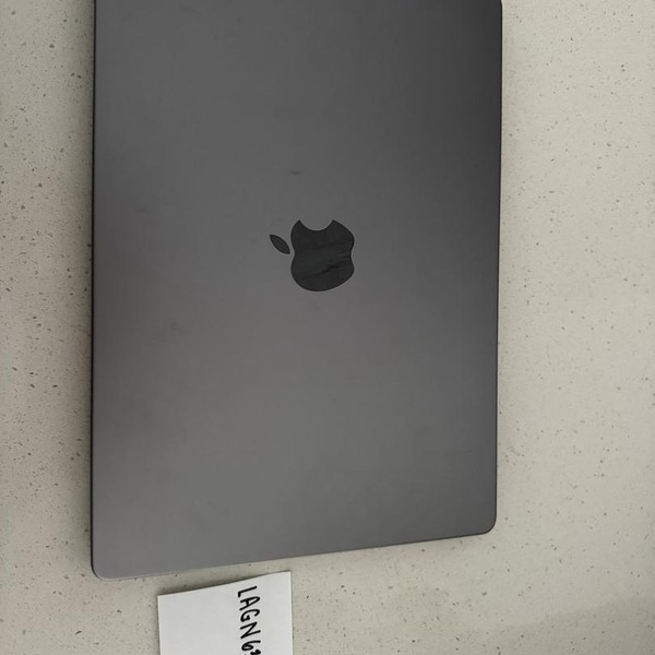 MacBook Pro 2021 - 14 inch - 512 GB, Gray, 16 GB, Apple M1 Pro 8-core