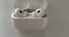 Used
													Apple AirPods Pro 2 - Lightning, photo 4 of 5
