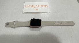 Mint
													Apple Watch SE 2nd Gen 40mm - T-Mobile, Starlight, A2726 - Cellular, Aluminum, photo 1 of 8