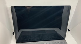 Good
													Microsoft Surface Laptop 3 - I5, Platinum, 128 GB, 8 GB, 13.5", photo 4 of 11