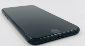 Good
													Apple iPhone 7 - Verizon, Black, 32 GB, A1660, photo 2 of 5