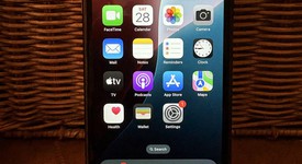 Good
													Apple iPhone Xr - C-Spire, Black, 128 GB, A1984, photo 1 of 3