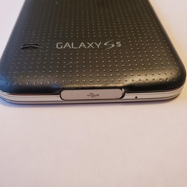 Samsung Galaxy S5 - Unlocked, 16 GB, Black, SM-G900F