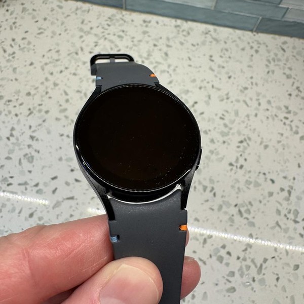 Samsung Galaxy Watch FE - Unlocked, Black, 40 mm