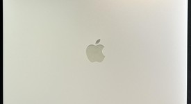 Good
													MacBook Air 2020 - 13" - I5, Silver, 512 GB, 8 GB, photo 2 of 7