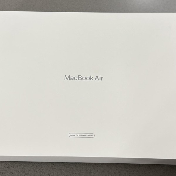 MacBook Air 2025 (M4) - 13 inch - 256 GB, Silver, 16 GB, Apple M4