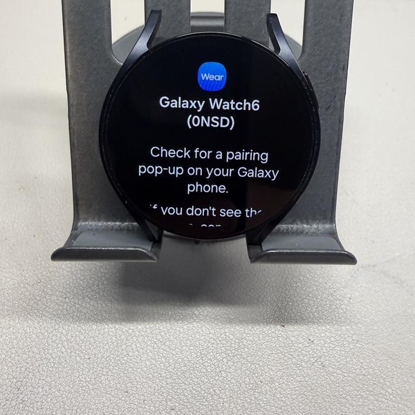 Samsung Galaxy Watch6 - Unlocked, Graphite, 40mm