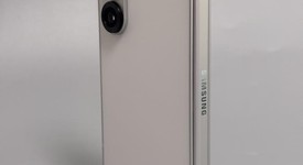 Good
													Samsung Galaxy Z Fold6 - Unlocked Non-US, Silver, 256 GB, 12 GB, SM-F956B, photo 3 of 7