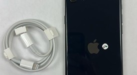 Mint
													Apple iPhone SE 3rd Gen 2022 - Unlocked, Midnight, 64 GB, A2595, photo 1 of 10