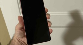 Good
													Samsung Galaxy Z Flip7 - T-Mobile, Coral, 256 GB, 12 GB, SM-F766U, photo 3 of 8