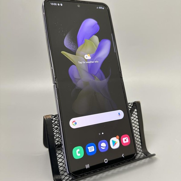 Samsung Galaxy Z Flip4 5G - Unlocked Non-US, Purple, 256 GB, 8 GB, SM-F721N