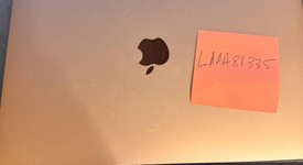 Good
													MacBook Air 2020 - 13" - I3, Gold, 256 GB, 8 GB, photo 3 of 11