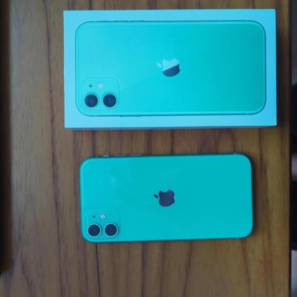 Apple iPhone 11 - Cricket, 128 GB, Green, A2111