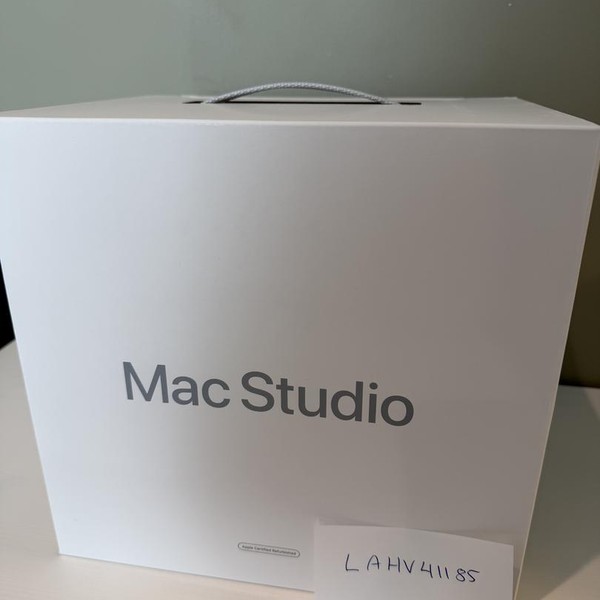 Mac Studio 2025 - 2 TB, 96 GB, Apple M3 Ultra 32-core