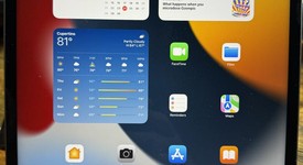 Good
													Apple iPad Pro 12.9" 5th Gen 2021 - Unlocked, Gray, 256 GB, photo 1 of 4