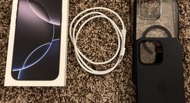 Mint
													Apple iPhone 16 Pro Max - Unlocked, Black, 256 GB, A3084, photo 3 of 12