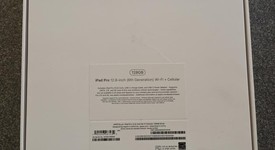 New
													Apple iPad Pro 12.9" 6th Gen 2022 - Unlocked, Silver, 128 GB, photo 3 of 6