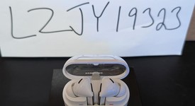 Used
													Samsung Galaxy Buds3 Pro - White, photo 1 of 6