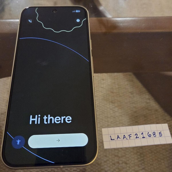 Google Pixel 10 - Unlocked, 128 GB, Lemongrass, GLBW0