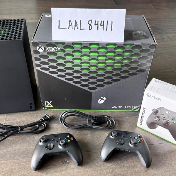 Xbox Series X (2020) - 1 TB, Black, standard