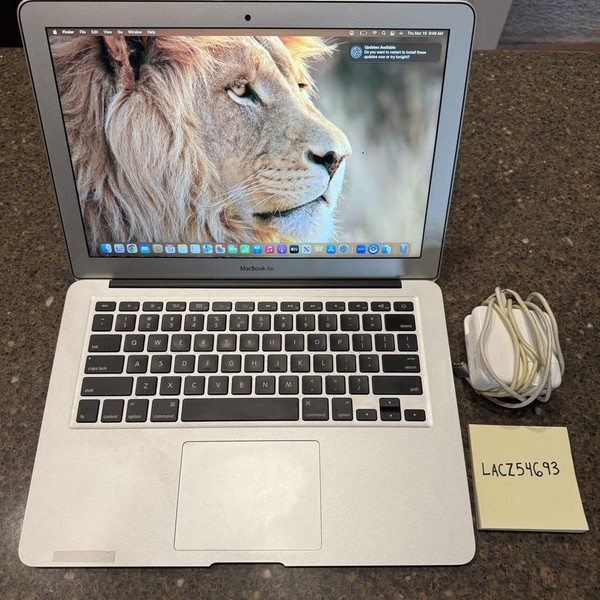 MacBook Air 2015 - 13 inch - 128 GB, Silver, 8 GB