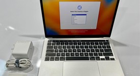 Good
													MacBook Pro 2020 - 13" - I7, Silver, 512 GB, 32 GB, photo 1 of 8