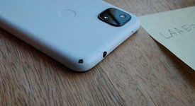 Fair
													Google Pixel 4a - Unlocked, Blue, 128 GB, 6 GB, photo 5 of 6