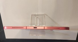 Good
													Apple iPad 10th Gen - Unlocked, Pink, 64 GB, A2757, photo 2 of 4