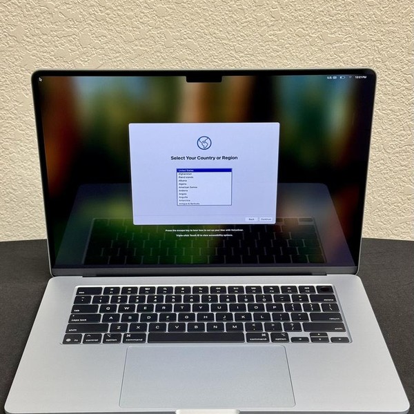 MacBook Air 2025 (M4) - 15 inch - 256 GB, Sky Blue, 16 GB, Apple M4