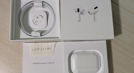 Used
													Apple AirPods Pro 1st Gen - MagSafe Case, photo 4 of 7