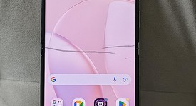 Good
													Motorola Razr (2023) - Unlocked, Pink, 128 GB, 8 GB, photo 1 of 12