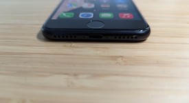 Fair
													Apple iPhone SE 3rd Gen 2022 - Unlocked, Midnight, 64 GB, A2595, photo 3 of 15