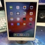 Good Apple iPad Mini 2 Retina - Wi-Fi, 16 GB, Silver