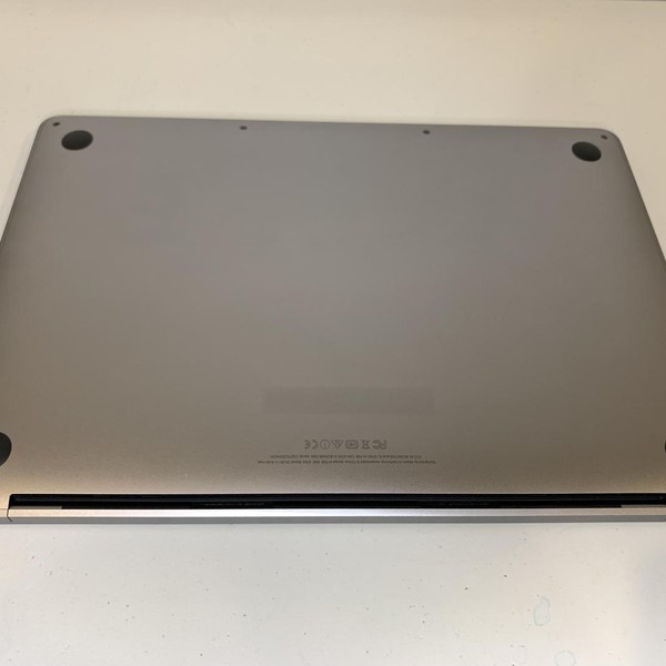 MacBook Pro 2017 (No Touch Bar) - 13 inch - 512 GB, Gray, 16 GB, Intel Core i7