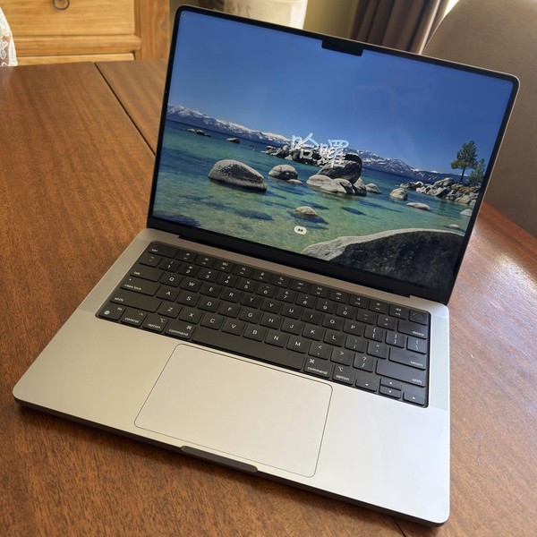 MacBook Pro 2021 - 14 inch - 1 TB, Gray, 32 GB, Apple M1 Max