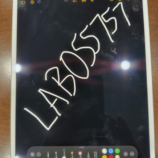 Apple iPad Air 3rd Gen - Wi-Fi, 64 GB, Silver