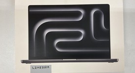 New
													MacBook Pro Late 2023 (M3) - 16" - Apple M3 Max 16-core, Black, 1 TB, 64 GB, 40-core GPU, photo 3 of 3