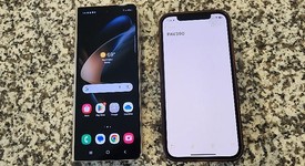Fair
													Samsung Galaxy Z Fold4 5G - Unlocked, Burgundy, 512 GB, 12 GB, SM-F936U1, photo 1 of 8