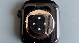 Mint
													Apple Watch Series 10 42mm - Unlocked, Black, A3001 - Cellular, Aluminum, photo 5 of 10