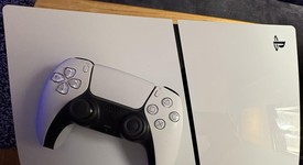 Mint
													PlayStation 5 Standard Edition (2020) - White, 825 GB, Standard Edition, photo 4 of 10