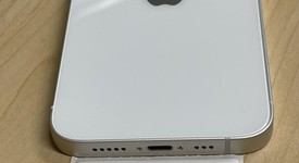 Mint
													Apple iPhone 13 - Unlocked Non-US, Starlight, 128 GB, A2631, photo 3 of 5