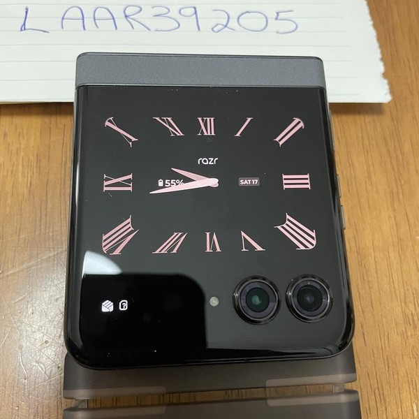 Motorola Razr (2024) - Unlocked, Gray, 256 GB, 8 GB