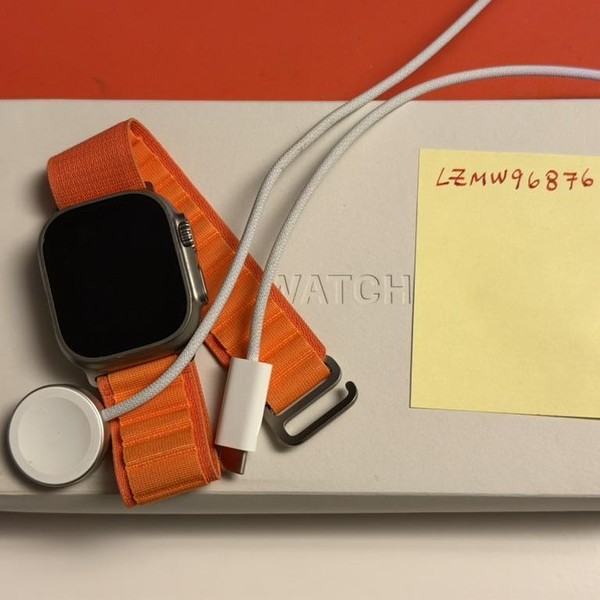 Apple Watch Ultra 49mm - AT&T, Titanium, A2622