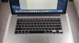 Good
													MacBook Pro 2015 (Retina) - 15" - Silver, 256 GB, 16 GB, photo 1 of 14