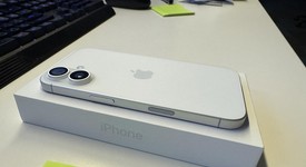 Mint
													Apple iPhone 16 - Verizon, White, 128 GB, A3081, photo 4 of 6
