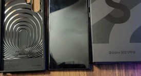 Mint
													Samsung Galaxy S22 Ultra - Unlocked, Black, 256 GB, 12 GB, SM-S908U1, photo 1 of 6