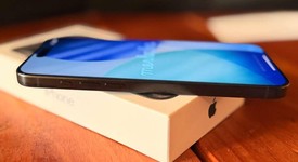 Good
													Apple iPhone 15 Pro Max - Unlocked, Black, 256 GB, A2849, photo 2 of 8