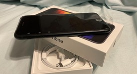 Mint
													Apple iPhone SE 3rd Gen 2022 - Unlocked, Midnight, 128 GB, A2595, photo 5 of 7