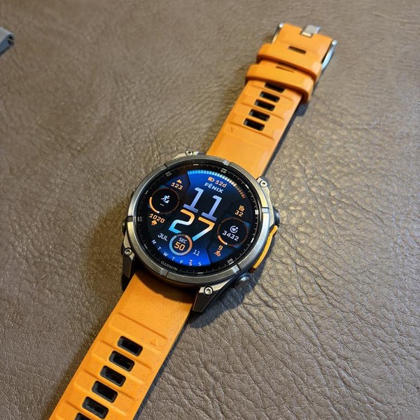 Garmin Fenix 8 - Sapphire, AMOLED
